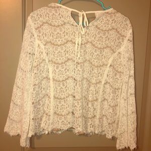 Long sleeve bell sleeve shirt